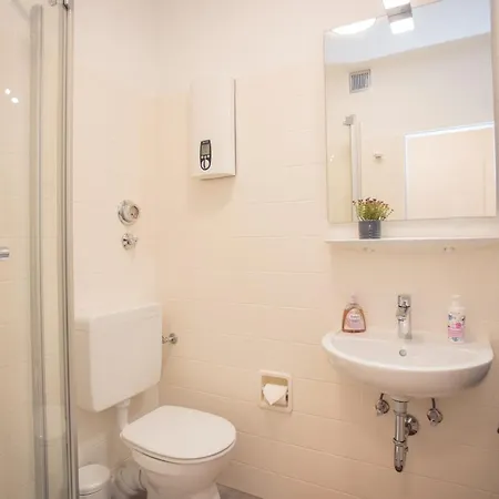 Apartamento Deluxe - Center - 5 Min To Slopes - Am Kurpark - Free Parking